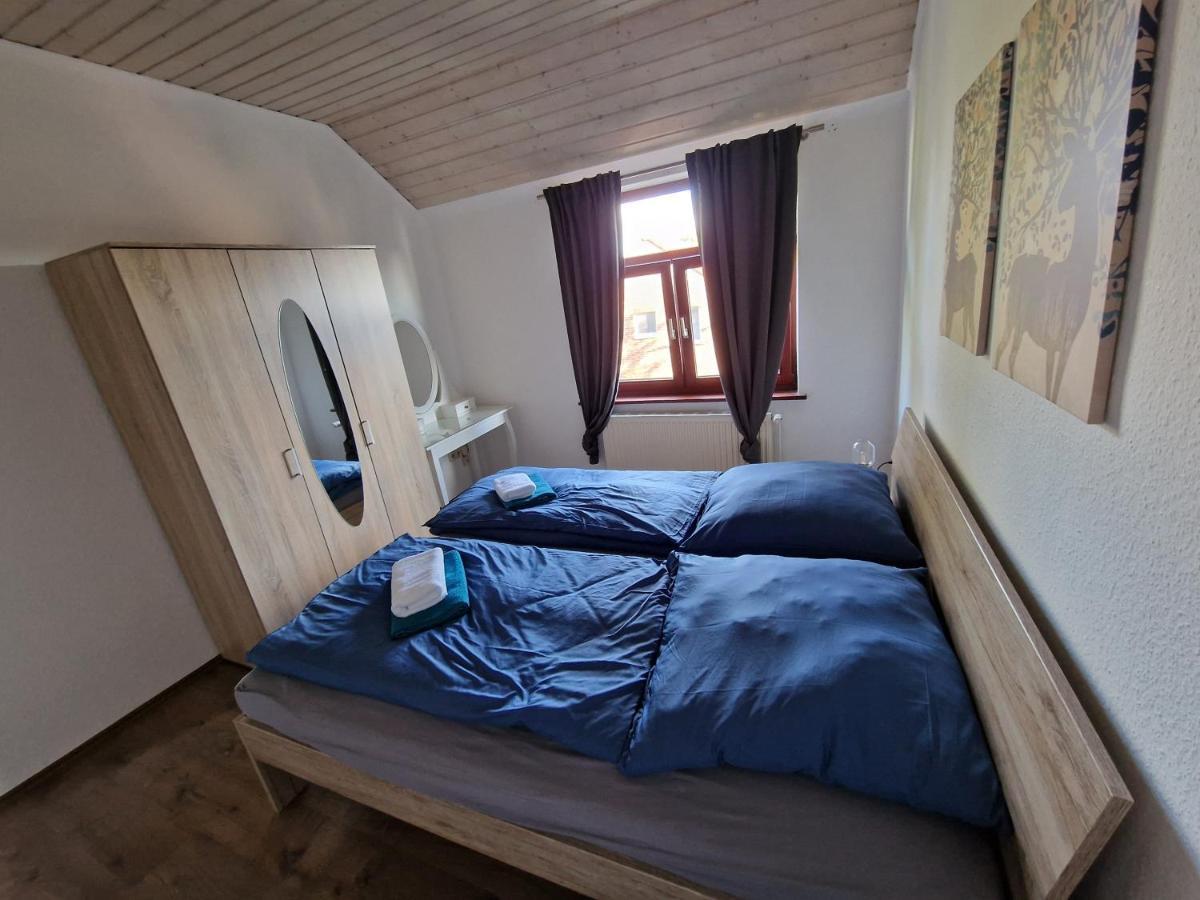 98Qm Wohnung Im Villenviertel - Voll Ausgestattet Mit Balkon Und Kamin - Wlan Gratis Wilhelmshaven Bagian luar foto